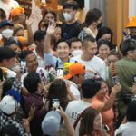 ‘พิธา’ ขอบคุณประชาชน ผลโพลหนุนนั่งนายกฯ ย้ำโค้งสุดท้าย ฝ่าการเมืองสาดโคลน