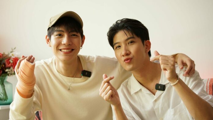 เฟิร์ส - ข้าวตัง