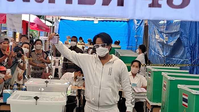 พี่เบิร์ด