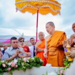 ติ๊งโน๊ต บริจาคเงิน 2 ล้าน สร้างเจดีย์ ป๋อง สุพรรณ ภูมิใจลูกเขย จากนักแข่งรถสู่ผู้สร้างพระ