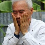 'สุวัจน์-เทวัญ' เยี่ยมบ้านคุณย่าโม รับน้ำศักดิ์สิทธิ์ ขอพรมงคล มีชัยชนะ ศัตรูแพ้พ่าย