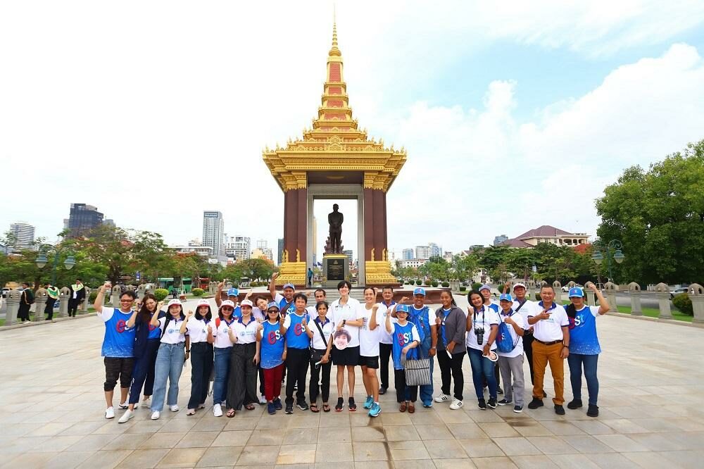 เก็บภาพบรรยากาศบริเวณอนุสาวรีย์สมเด็จพระนโรดมสีหนุ