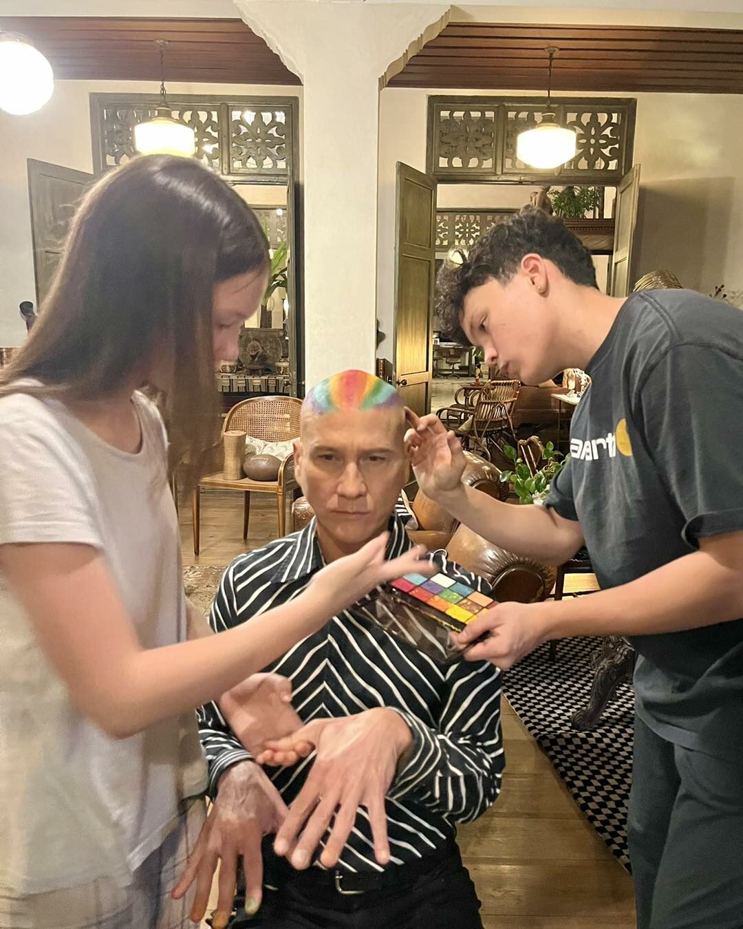 ภาพน้อยวงพรู และลูกๆ
