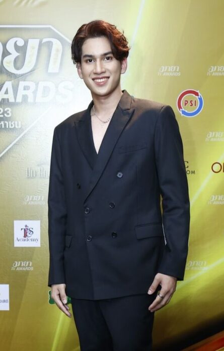นักแสดงหน้าใหม่