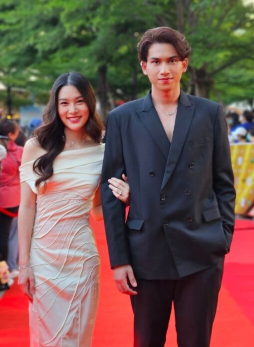 นักแสดงหน้าใหม่