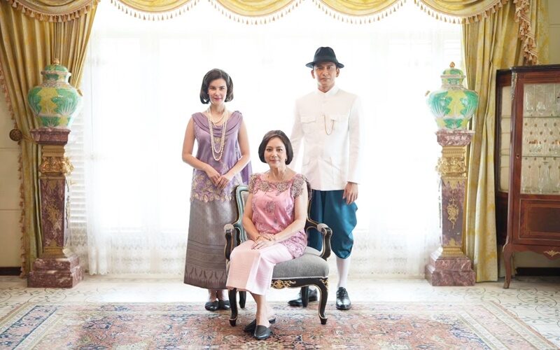 กรงดอกสร้อย