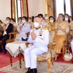รองอธิบดีกรมมหาดเล็ก 904 อัญเชิญผ้าไตรพระราชทาน ถวาย 'วัดไก่เตี้ย'