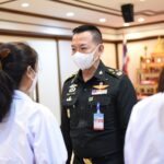 “บิ๊กกวาง” มอบทุนการศึกษา 900 ทุน บุตรทหารผ่านศึกนอกประจำการ บัตรชั้นที่ 2-3-4