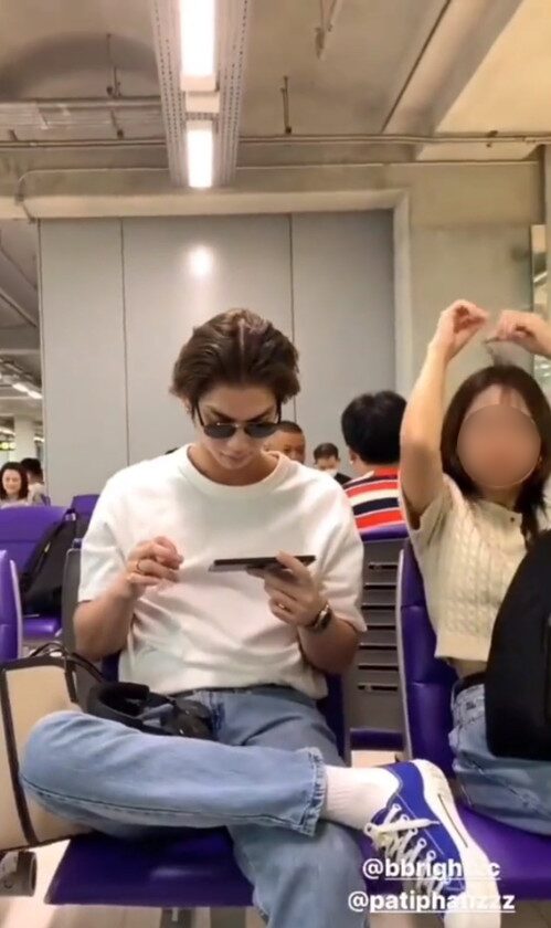 ไบรท์ และ ผู้จัดการ