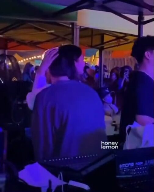 ไบรท์ และ ผู้จัดการ