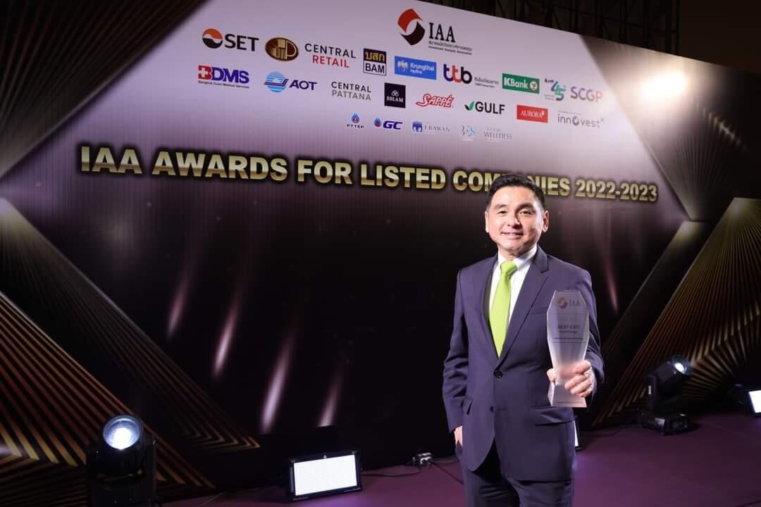 สมชัย เลิศสุทธิวงค์ ประธานเจ้าหน้าที่บริหาร AIS