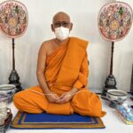 พุทธศาสนิกชน ร่วมน้อมถวายมุมิตาสักการะ พระครูประพัฒน์ เจ้าอาวาสวัดดวงแข