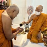 พุทธศาสนิกชน ร่วมน้อมถวายมุมิตาสักการะ พระครูประพัฒน์ เจ้าอาวาสวัดดวงแข