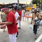 ศาลเจ้าพ่อเตียวหุย แจกข้าวสาร อาหารแห้ง ประเพณีทิ้งกระจาด แจกทาน ประจำปี