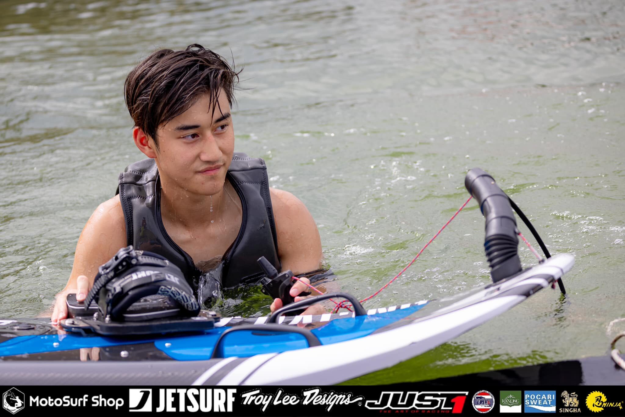 'เดโม' ลูกชายคนโต ธนาธร จึงรุ่งเรืองกิจ