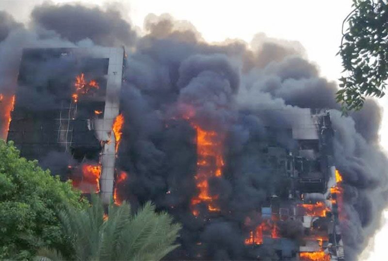 ศึกซูดานลุกลาม “เพลิงเผาตึกระฟ้า” 16 ชั้น แลนด์มาร์คกรุงคาร์ทูม-เสียหายหนัก