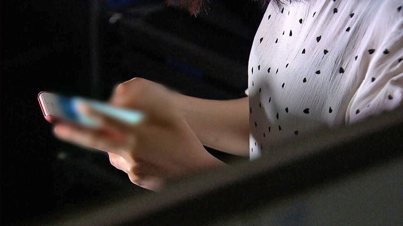 คุกแม่เกาหลี “สะกดรอยตาม” ลูกสาวแท้ๆ ทั้งรัวส่งข้อความ โทร. หาถี่ๆ บุกรุกบ้าน