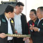รมช.ไชยา ล่องใต้ เยือนเมืองนครฯ มอบนโยบายกรมหม่อนไหม ดัน Soft Power ยกระดับสู่ตลาดโลก