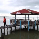 ล่องเรือชมอ่าวปัตตานี เที่ยวสะพานไม้ บ้านบานา จ.ปัตตานี