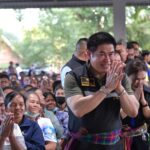 รมว.ธรรมนัสลงพื้นที่มอบถุงยังชีพผู้ประสบภัยน้ำท่วม จ.ขอนแก่น