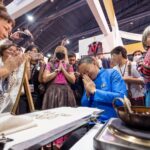 นายกรัฐมนตรีเยี่ยมชมงาน OTOP Midyear 2023