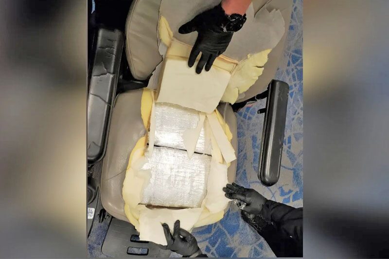 ฮ่องกงผงะพบ “โคเคน” มูลค่า 54 ล้าน-ซุกเบาะวีลแชร์ ลุงวัย 51 อ้างเพื่อนให้ยืมใช้
