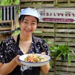 เที่ยวสวนผึ้ง ห้ามพลาด ยำผักกูด สุดยอดเมนูพื้นถิ่น ร้านอิ่มเพลิน