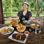 เที่ยวสวนผึ้ง ห้ามพลาด ยำผักกูด สุดยอดเมนูพื้นถิ่น ร้านอิ่มเพลิน