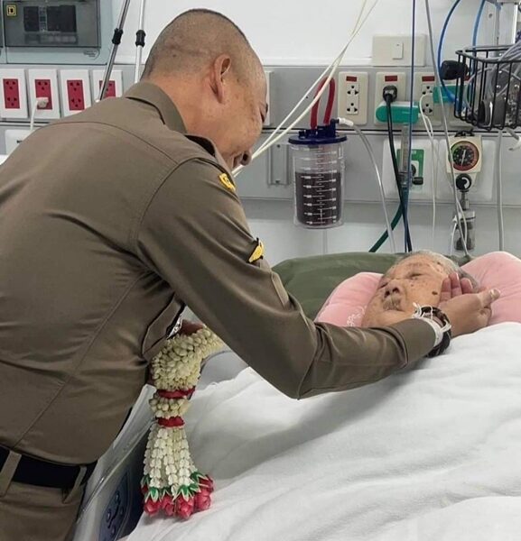 ผบ.ตร. เศร้าสูญเสียแม่ อายุ 104 ปี โพสต์อาลัย แม่ใหญ่ ผู้ที่เลี้ยงดูตั้งแต่เล็ก-ให้อนาคต