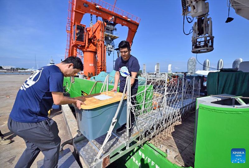 กู้คืนโบราณวัตถุจาก “ซากเรือยุคราชวงศ์หมิง” ที่ความลึก 1,500 เมตรในทะเลจีนใต้