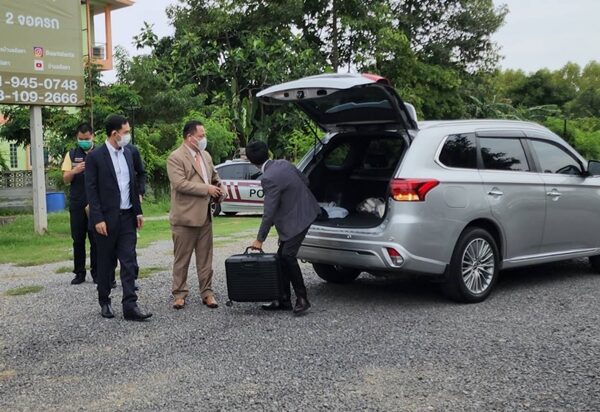 นำตัว อิทธิพล คุณปลื้ม อดีตรมว.วัฒนธรรม ส่งศาลคดีอาญาทุจริตและประพฤติมิชอบภาค 2