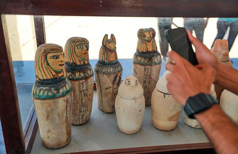 อียิปต์ขุดพบ “สุสาน” เก่ากว่า 3,400 ปี เจอกระดาษปาปิรุส-บันทึกโยง “คัมภัร์มรณะ” 6