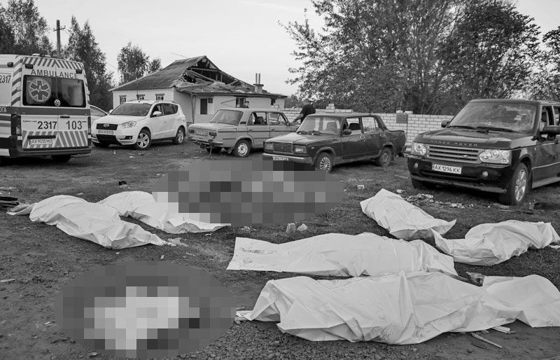 เซเลนสกีจวกยับรัสเซีย! ยิงมิสไซล์ถล่ม “งานศพทหารยูเครน” คร่าชาวบ้าน 51 ศพ