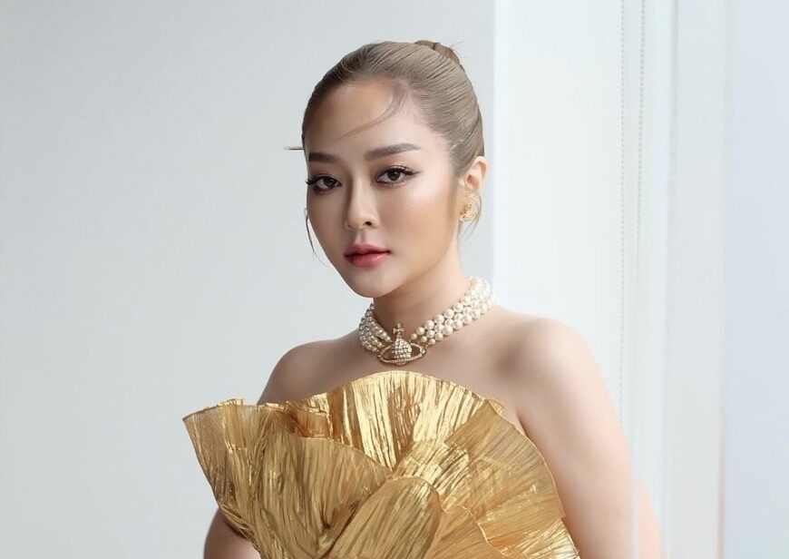 แก้มบุ๋ม กราฟชีวิตพุ่ง