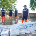 รมว.ธรรมนัส ลงพื้นที่เมืองดอกบัว ติดตามสถานการณ์น้ำลำน้ำมูล 