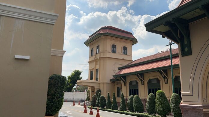 ตึกพระอาทิตย์