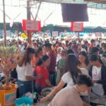 วัดแทบแตก! เปิด 150 โรงทาน มีประชาชนหลายพัน แห่ร่วมงานบุญกฐิน วัดเพลง