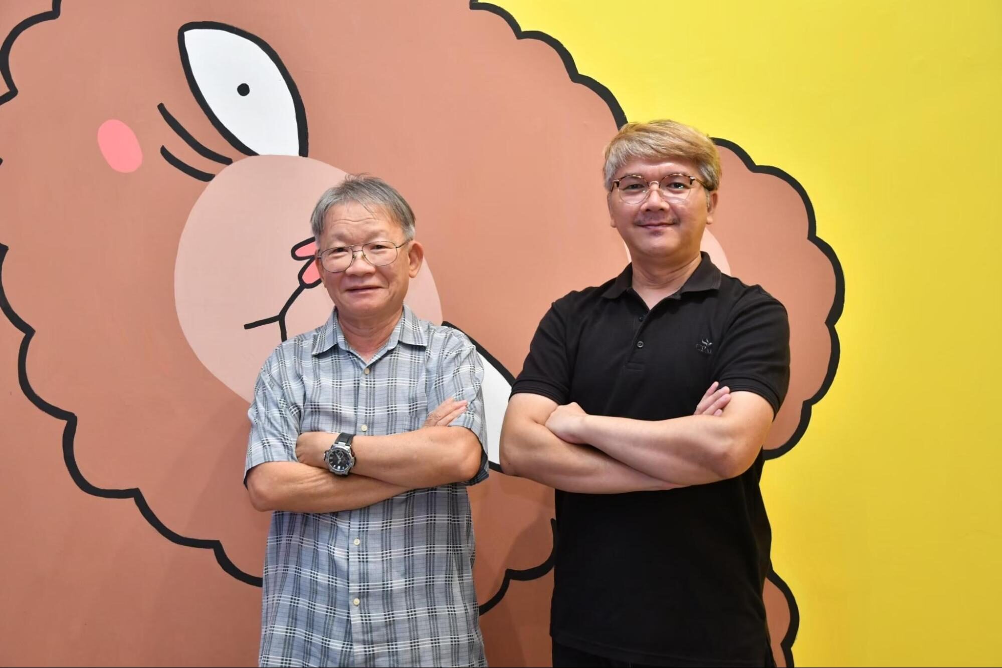 ชวนย้อนวัยเด็ก 'สร้างสรรค์เส้นสาย ลวดลายการ์ตูน' กับสองมือวาดจากสมาคมการ์ตูนไทย - ข่าวสด ชวนย้อนวัยเด็ก 'สร้างสรรค์เส้นสาย ลวดลายการ์ตูน' กับสองมือวาดจากสมาคมการ์ตูนไทย - ข่าวสด