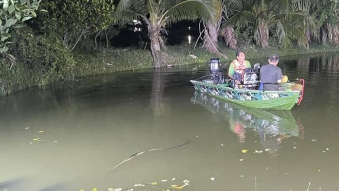 เรือ
