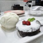 Sushi Plus ซูชิหน้าล้น อร่อยคุ้มคำโตบนสายพาน