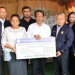 สปส. หอบเงิน 3 แสน เยียวยาผู้ประกันตน ม.33 เหตุทัวร์มรณะ ร่วมไว้อาลัย ครอบครัวผู้เสียชีวิต