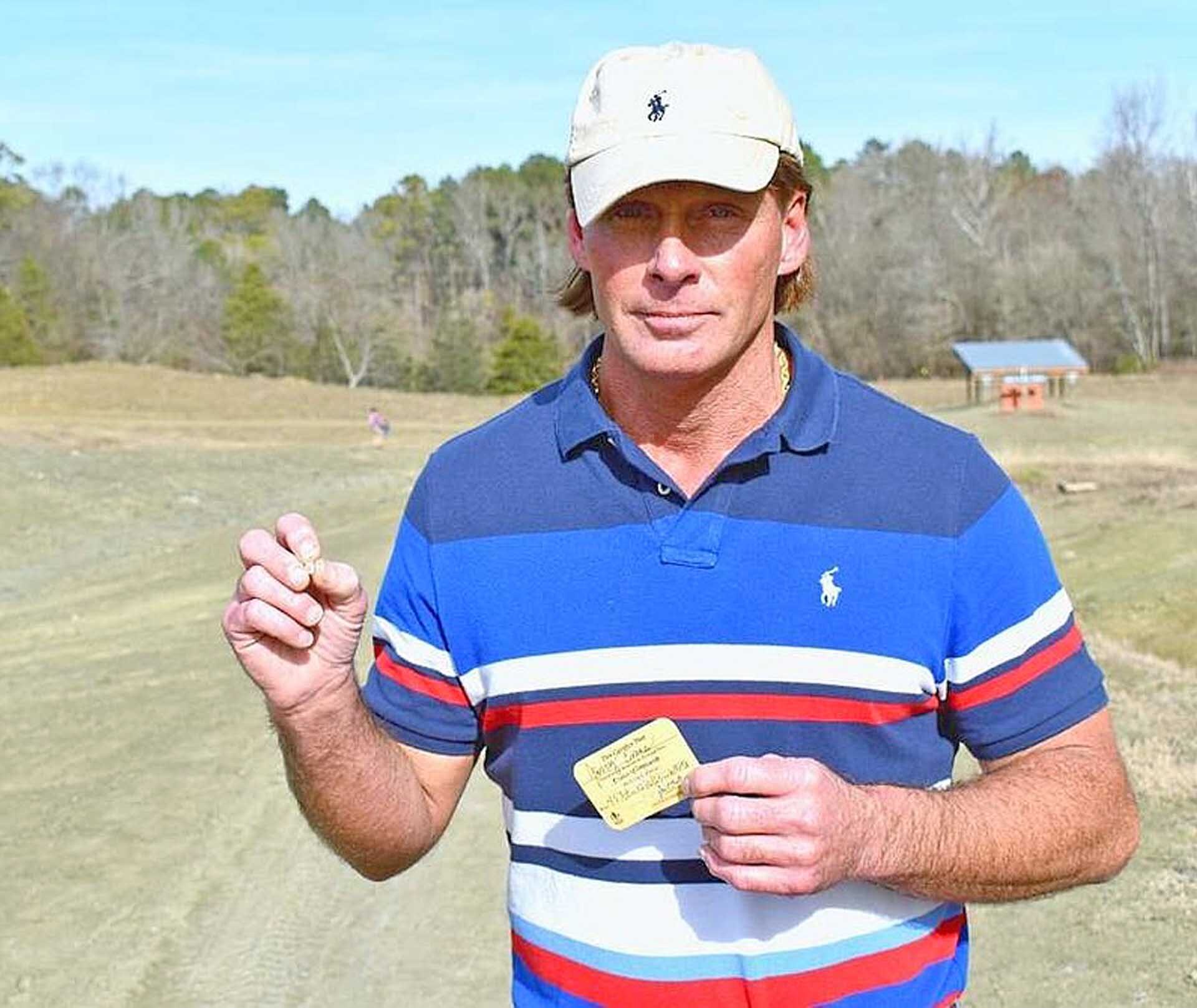 ชายเก็บ “กรวดใส” ที่พบระหว่างเที่ยวเหมืองเก่า-สุดตะลึงที่แท้เป็นเพชร 4.87 กะรัต