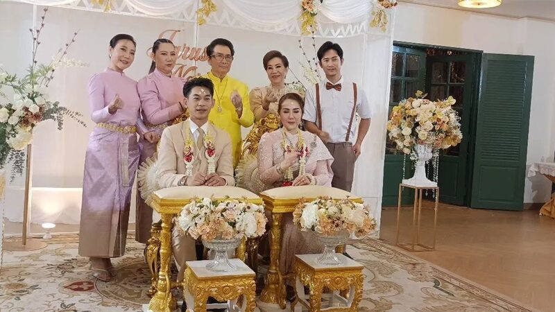 ตู่ จารุศิริ ลูกสาว นาท ภูวนัย