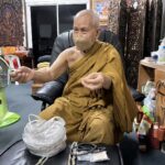 แห่ตีเลขเด็ดเลขดัง รวมมวลสาร เททองหล่อ พระพุทธเจดีย์ศีลโสภิตกิตติมงคล เล็งรับโชคก้อนใหญ่เที่ยวปีใหม่