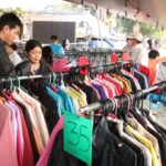 อากาศเย็น ปชช.แห่ซื้อเสื้อกันหนาวมือสองคึกคัก เตือน ทำความสะอาดก่อนใส่ ป้องโรคผิวหนัง