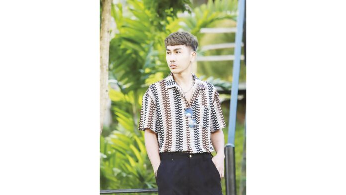 จับกระแสลูกทุ่ง 