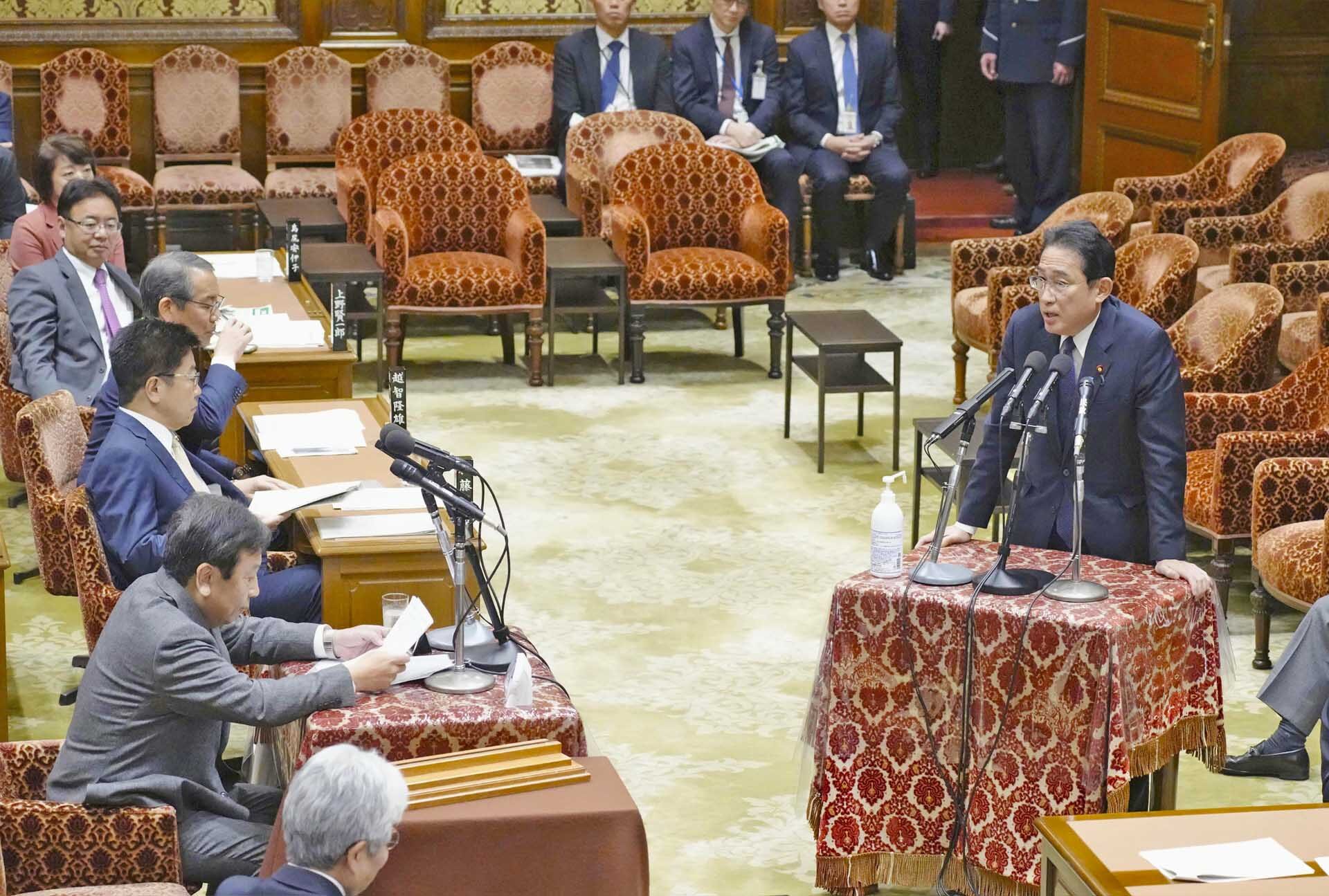 รัฐมนตรีญี่ปุ่น “แห่ลาออก” เซ่นฉาวทุจริต-พรรครัฐบาลโยงเงินสินบน 123 ล้าน!