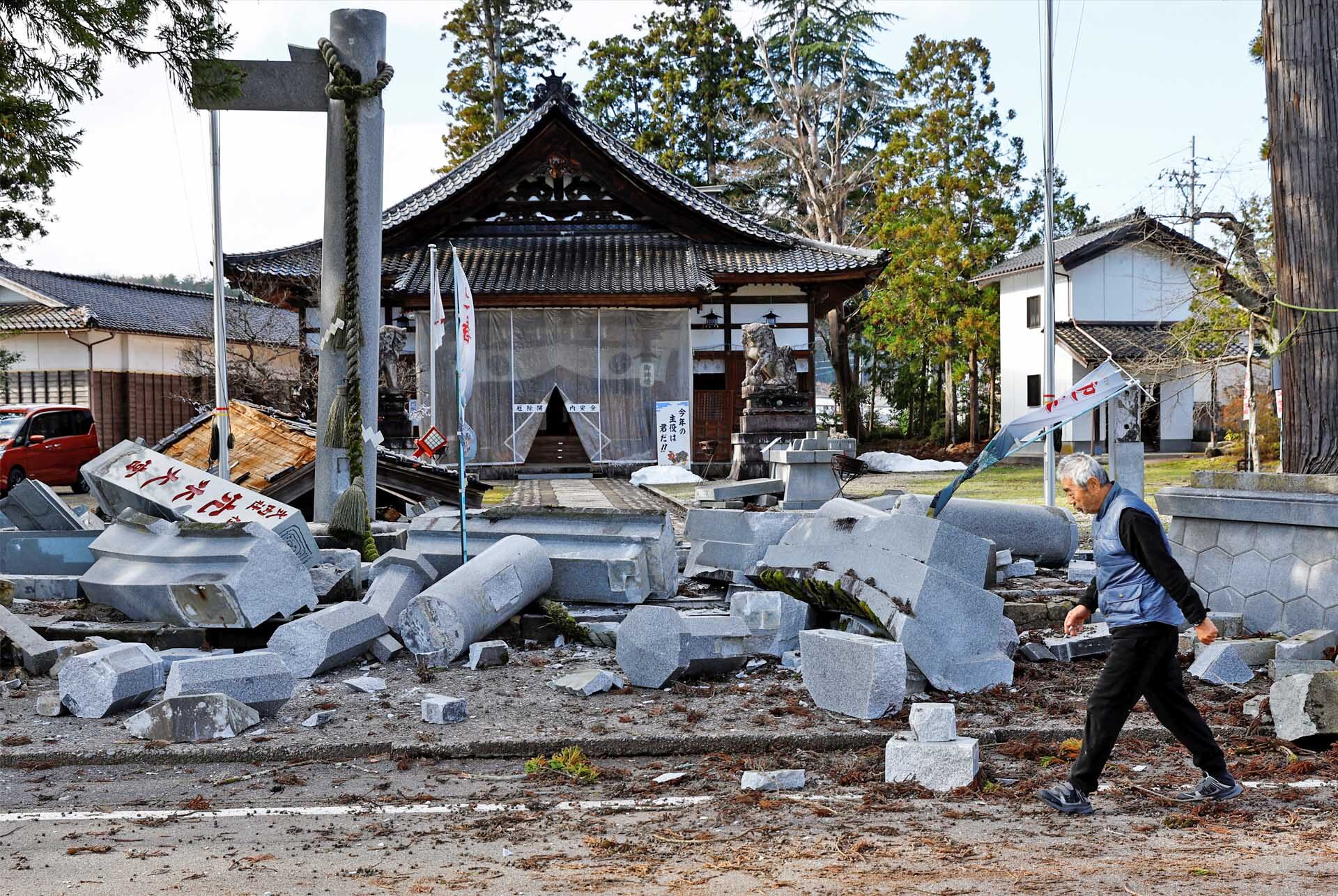 เหยื่อดินไหวญี่ปุ่นพุ่ง 20 ศพ พบแรงสะเทือนกว่า 140 ครั้ง-เตือนอาฟเตอร์ช็อกซ้ำ