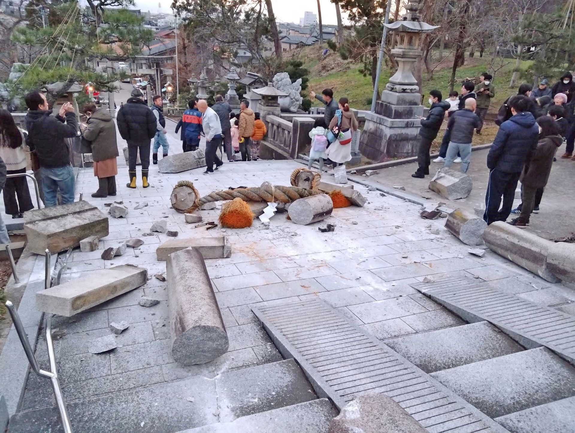 อัปเดต: ธรณีพิโรธเขย่าญี่ปุ่น 21 ครั้งใน 90 นาที รัสเซียผวา-หวั่นสึนามิซัดด้วย