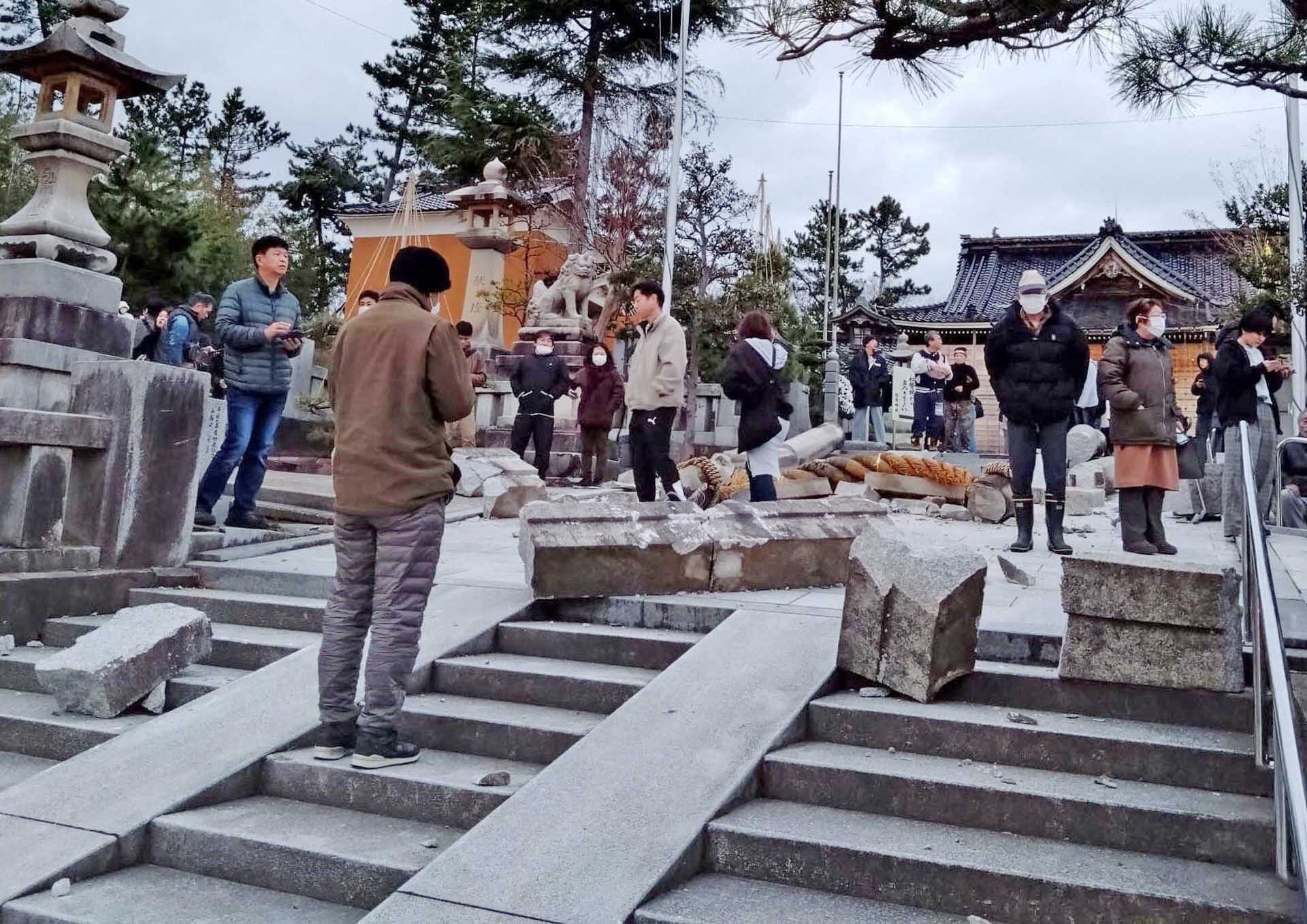 อัปเดต: ธรณีพิโรธเขย่าญี่ปุ่น 21 ครั้งใน 90 นาที รัสเซียผวา-หวั่นสึนามิซัดด้วย